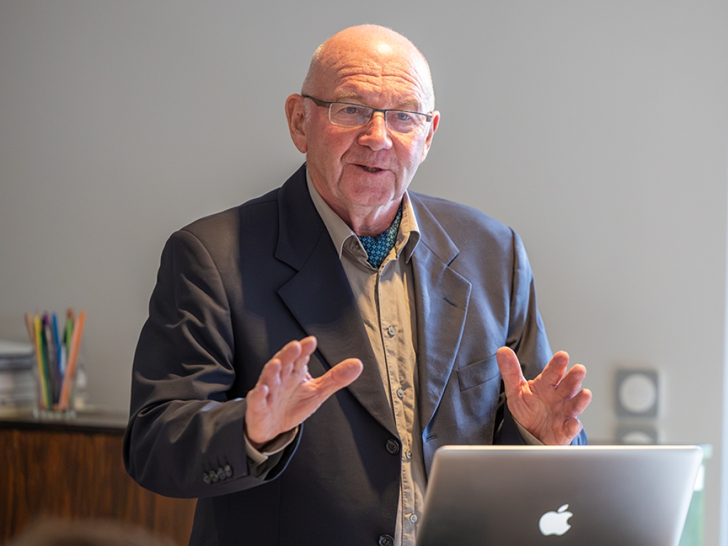 Dr. Andreas Eichler