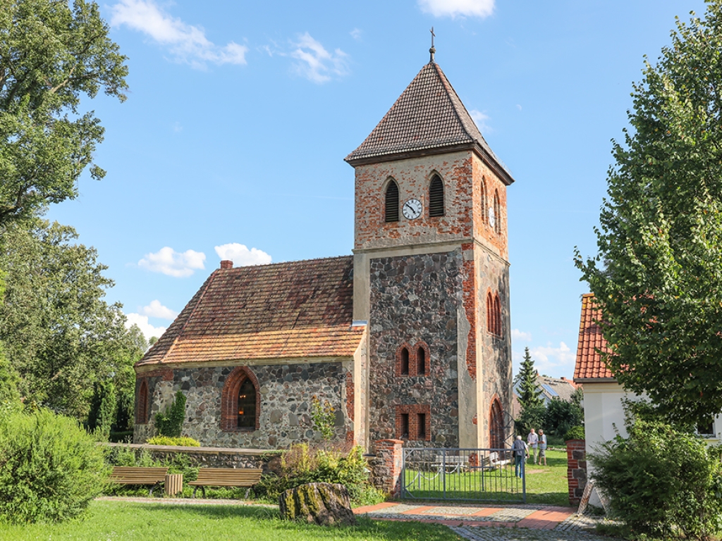 Bollersdorfer Kirche