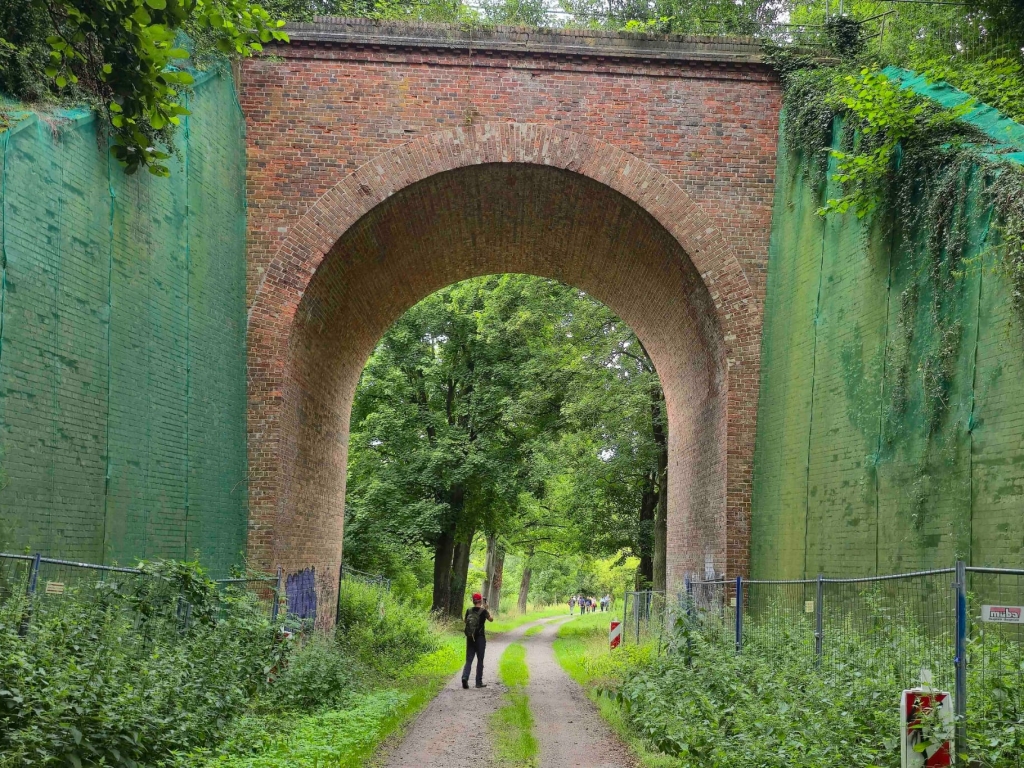 Viadukt bei Vevais (Wriezen): Auch auf dieser Überführung rollte der Kohletransport.