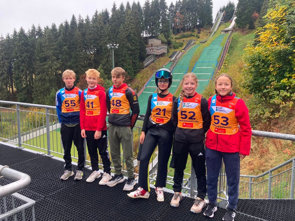 (von links) Atreju Mulack, Leon Feuerstein, Bruno Quasdorf, Anja Rost, Pauline Linke, Minna Anklam